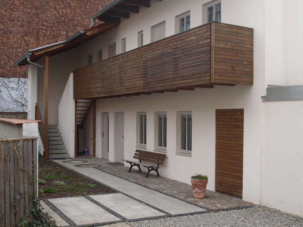 Gaestehaus In Der Gotthardtstrasse Erfurt Exterior foto
